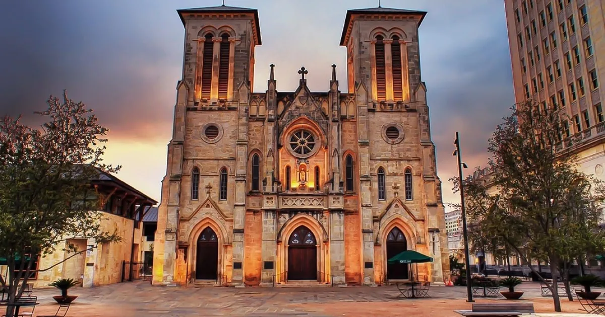 San Antonio: City Sightseeing Van Tour